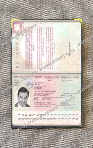 Poland passport (2011-2018) photo look